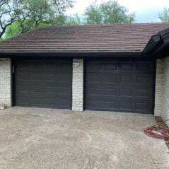 new garage doors in lakeway